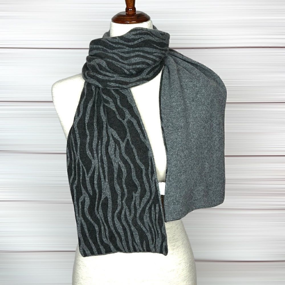 Cashmere Men’s and Women’s Double Face Gray & Zebra Print Scarf